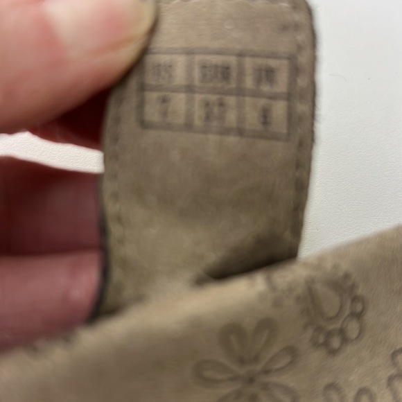 taos Black leather slide sandal - Picture 6 of 8